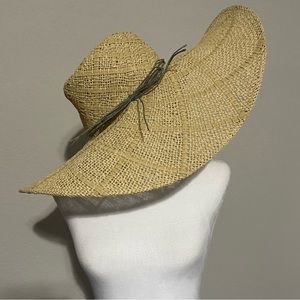 ⭐️NEW Straw Embellished Floppy Hat